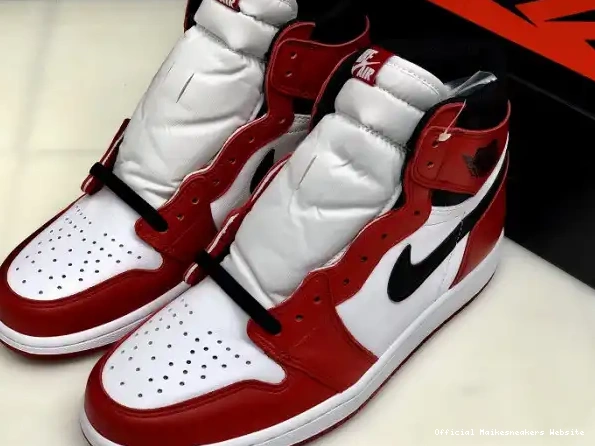 Official Maikesneakers 1 
